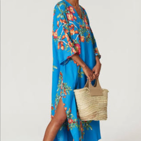 Natori NWOT S Beautiful Floral Charmeuse (100%Poly) Caftan with pockets. - Picture 3 of 12